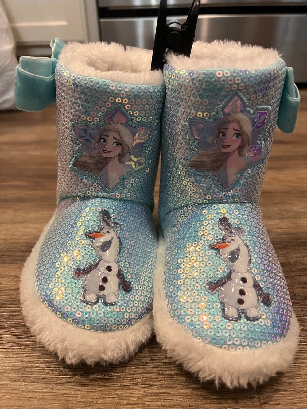 Disney Kids Sequin Boot Slippers – Aqua Blue with White Fur NEW !!